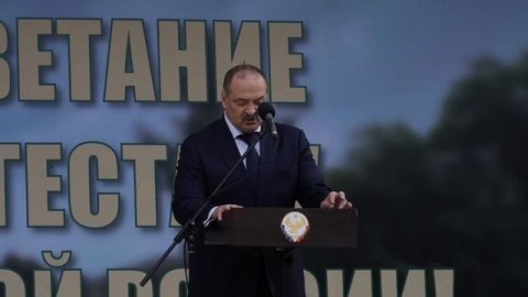 «Дагестан всегда поддержит Сулеймана Керимова в трудную минуту», — пообещал глава республики Сергей Меликов