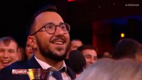 Нелепее Озмана выглядит только безымянный парень, который пытается «подшучивать»