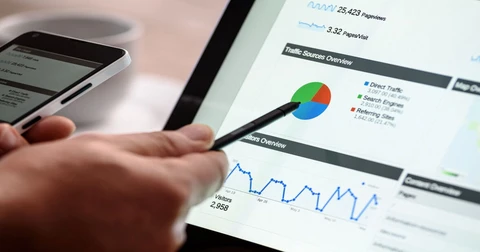 🤓Адпасс изящно разносит релиз Яндекса, при помощи свидетельств очевидцев