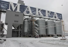 Чем отличается коррупция в частной и государственной компании? В частной — либо закрывают глаза и не выносят сор из избы, либо неохотно заводят дело по статье «коммерческий подкуп». А на госпредприятии, выпускающем стратегически значимую продукцию, кажется, будет пожестче…