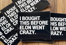 🤓«Я купил это до того, как узнал, что он сумасшедший» — новая наклейка на Tesla