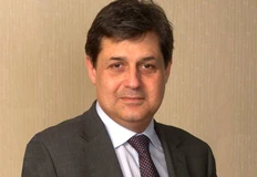 🤓Маркетинговый зубр старой школы покидает свое место. Сообщают, что директор по маркетингу и рекламе ПАО «КАМАЗ» Ашот Арутюнян покинул должность