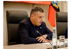 🤔Курской наружкой занялся Хинштейн, пишут региональные СМИ. Кажется, торги придется отменять