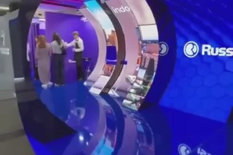 Где еще, если не на ВЭФе показать первым лицам страны, что все идет по плану?